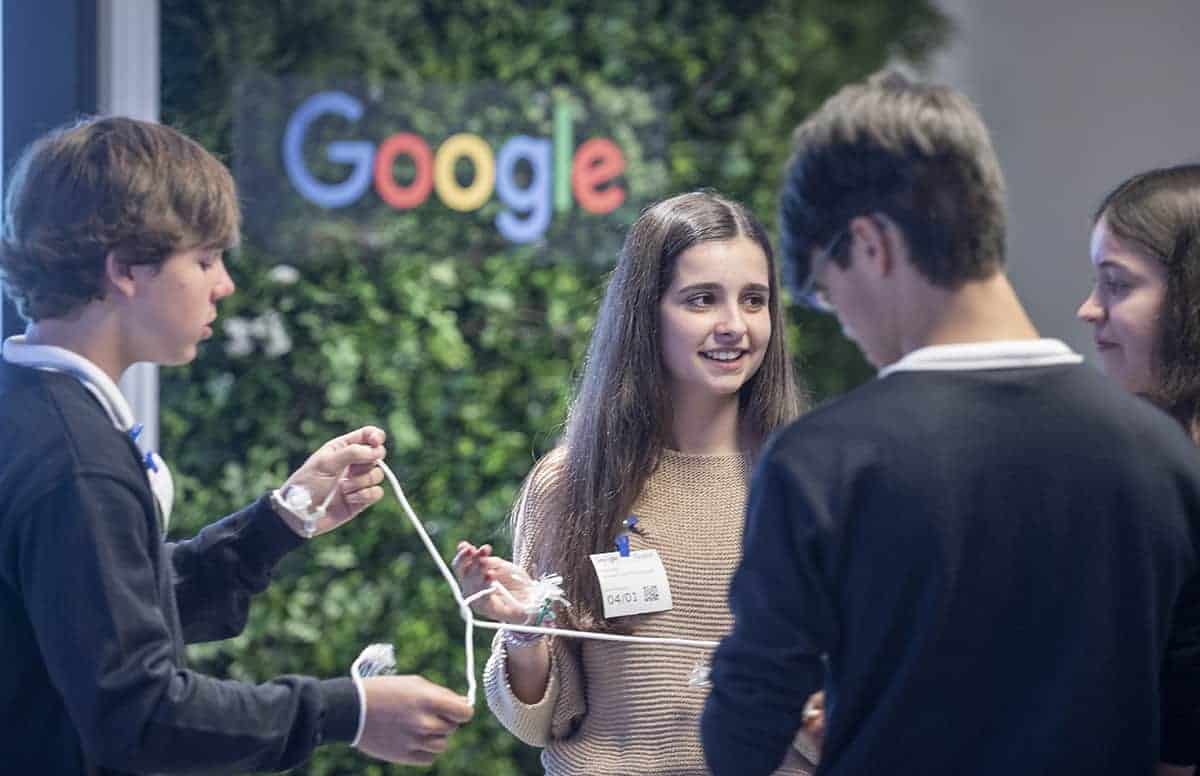 Entregamos junto a Google y 13 academias españolas los premios del concurso #STEM_for_Teens