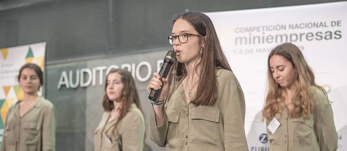 50 jóvenes de Almería y Valencia tendrán la oportunidad de representar a sus provincias en la Competición Nacional de miniempresas