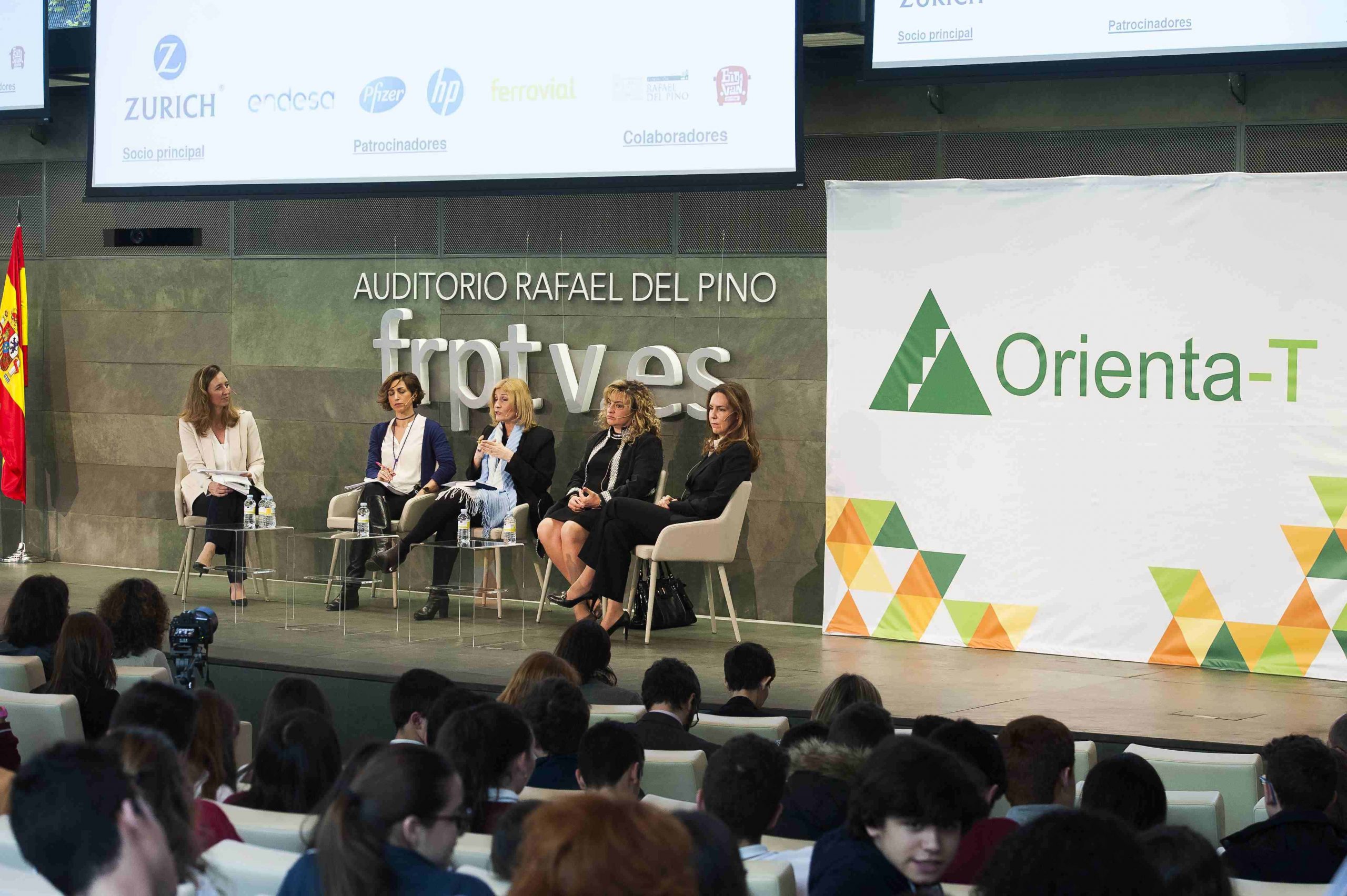 MÁS DE 1000 ESTUDIANTES PARTICIPARÁN EN EL PROGRAMA “ORIENTA-T” DE LA FUNDACIÓN JUNIOR ACHIEVEMENT PARA IMPULSAR LAS CARRERAS STEM Y EL LIDERAZGO DE LA MUJER