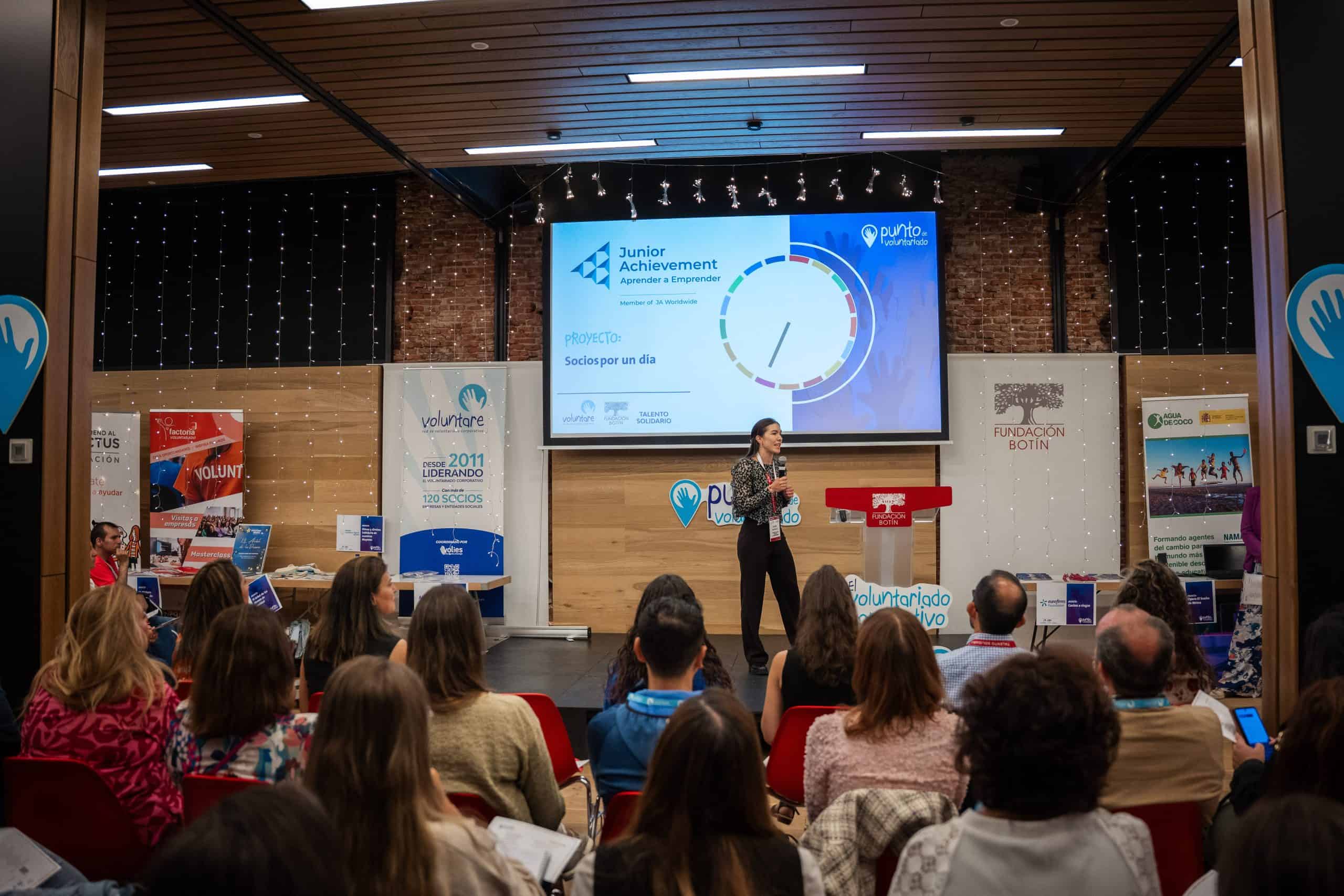 Fundación Junior Achievement España presenta Socios por un Día en el Punto de Voluntariado Corporativo